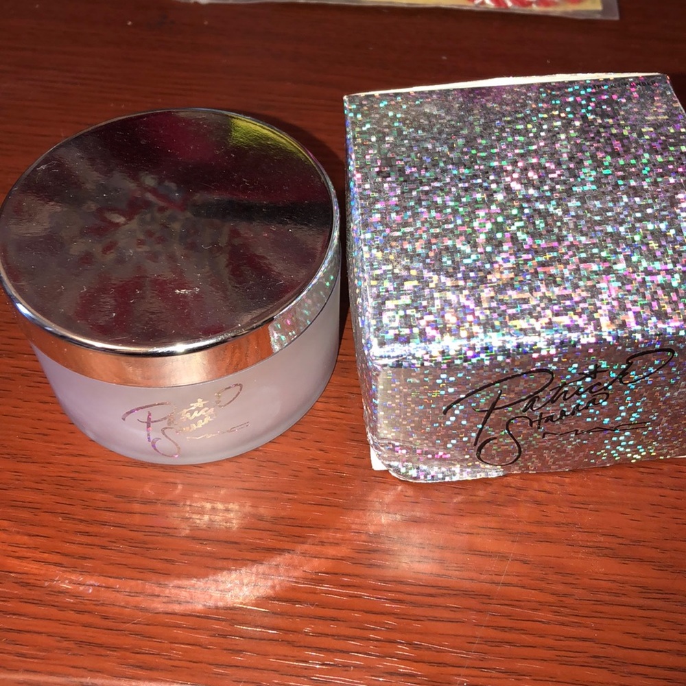 Patrick Star setting powder
